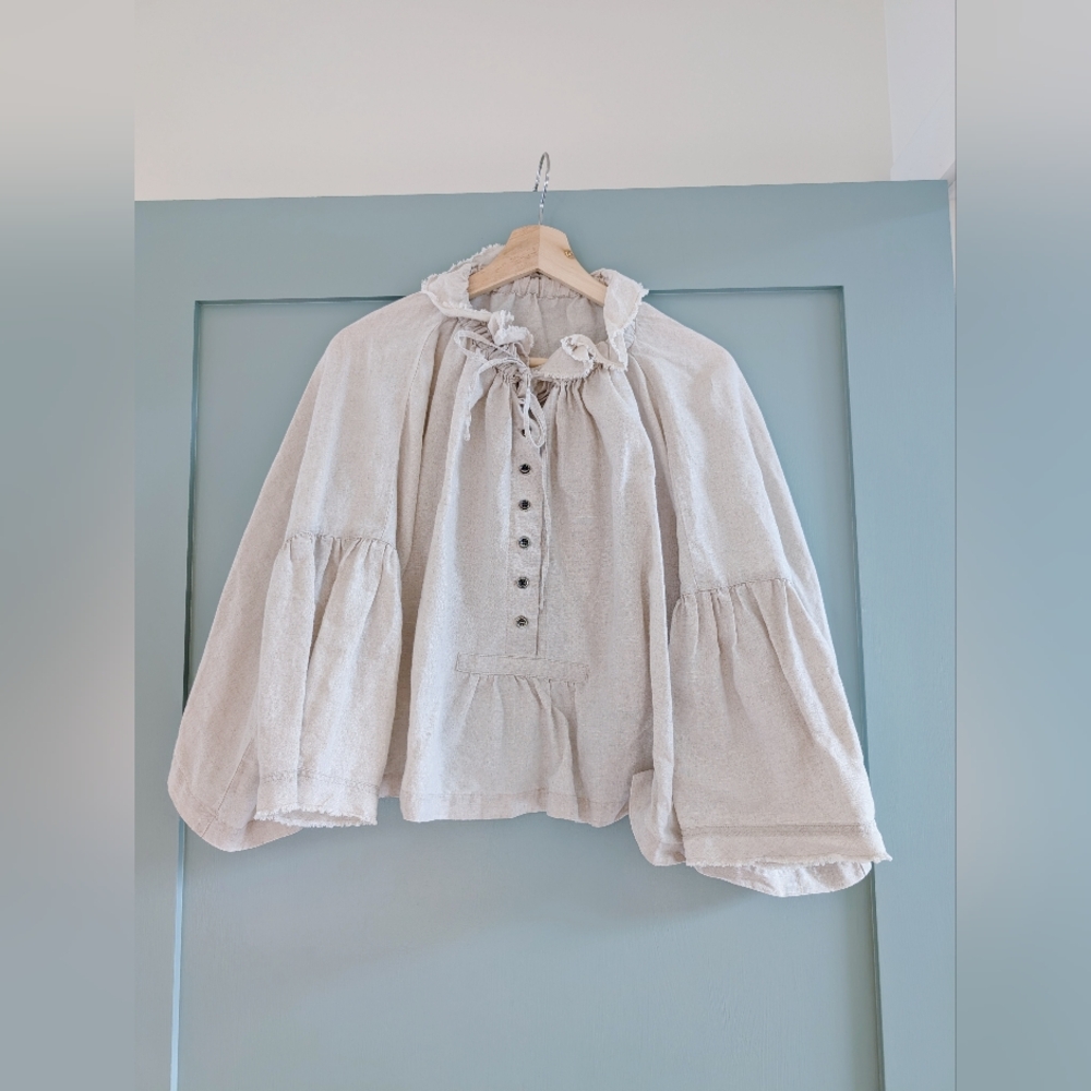 Nest Robe Free Size Cream Button-Up Blouse with Ruffled Collar